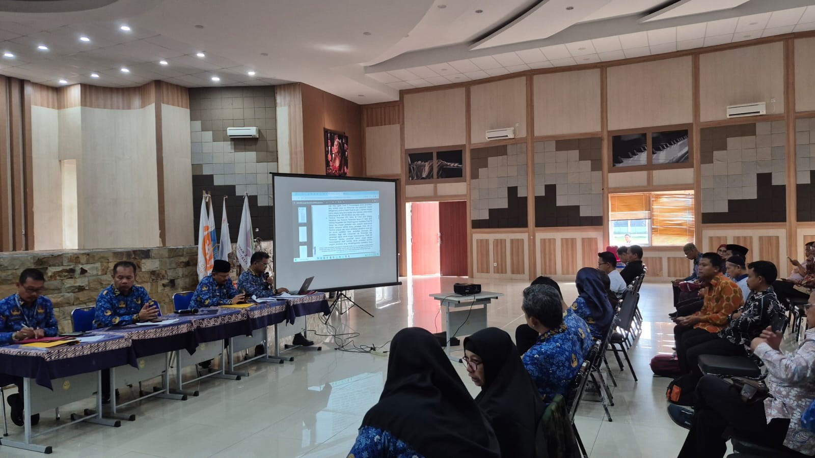 Koordinasi dan Penyerahan MOU Bagi Sekolah Swasta Induk